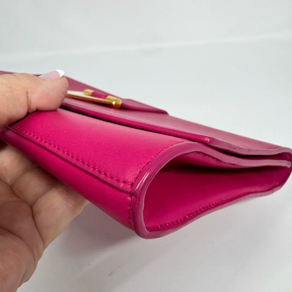Authentic Saint Laurent - YSL Chyc Large Pink Leather Clutch - Picture 8 of 10